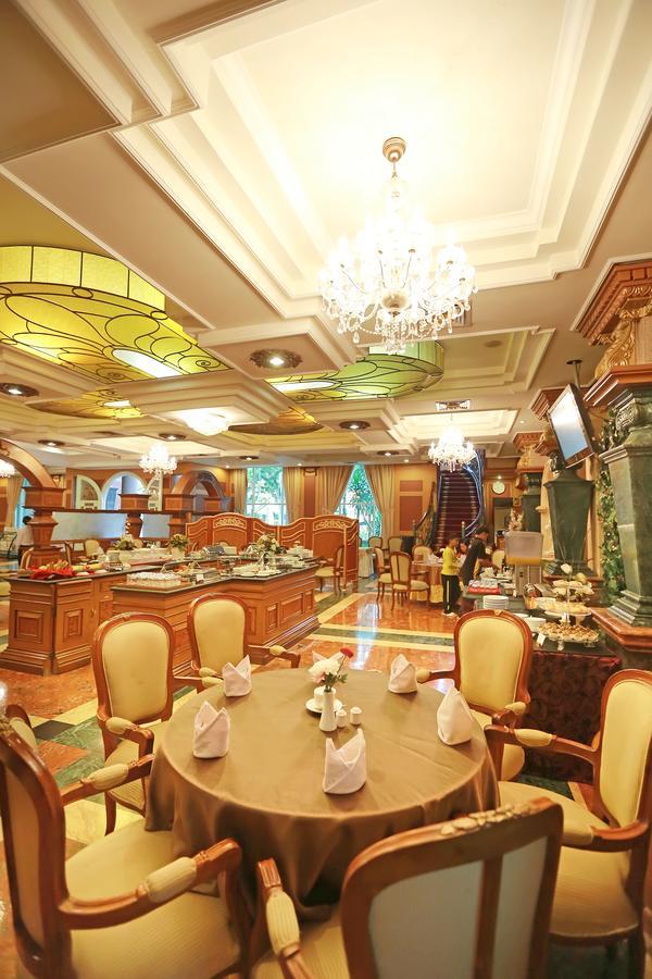 Gajahmada Graha Hotel Malang Zewnętrze zdjęcie